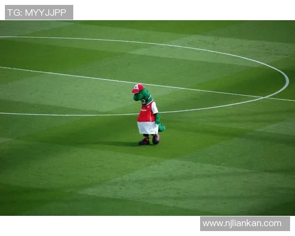 陈丽独家揭秘足球技巧与战术分享助你提升球技的秘诀